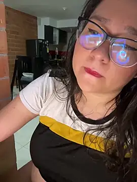 CinnamonCookiez online show from 12.20.24