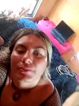 Snapshot of laperritadesupapi chatting on 02.05.25 laperritadesupapi online show from 02.05.25