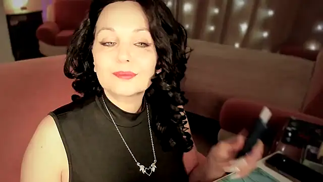 Snapshot of WitchBlueRose chatting on 02.01.26 WitchBlueRose online show from 02.01.26