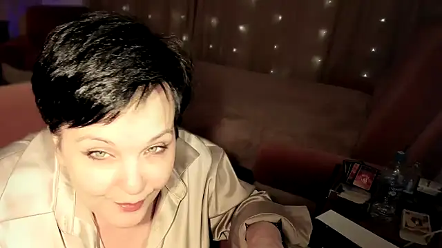 Snapshot of WitchBlueRose chatting on 02.11.26 WitchBlueRose online show from 02.11.26