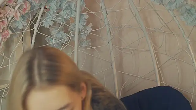 Snapshot of FlairCunard chatting on 01.02.25 FlairCunard online show from 01.02.25