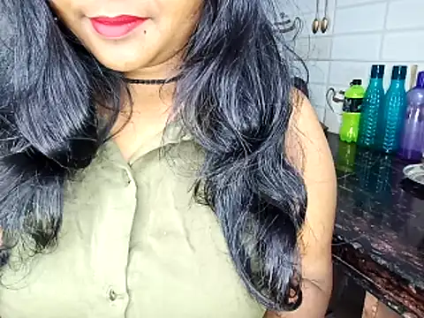 Snapshot of Muktha chatting on 03.16.26 Muktha online show from 03.16.26