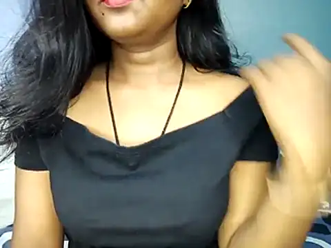 Snapshot of Muktha chatting on 05.11.26 Muktha online show from 05.11.26