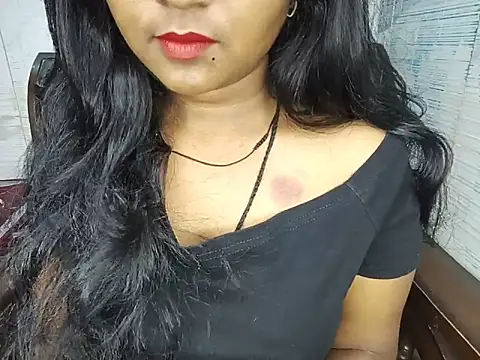 Snapshot of Muktha chatting on 05.21.26 Muktha online show from 05.21.26