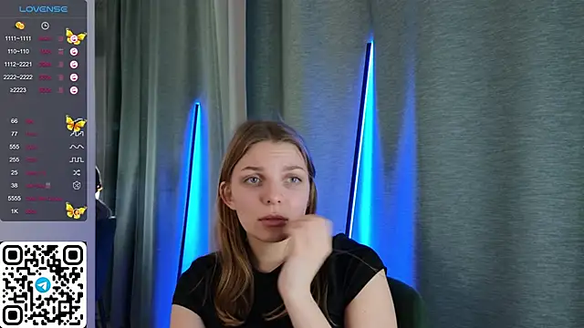 Snapshot of ElswythDecoursey chatting on 02.02.25 ElswythDecoursey online show from 02.02.25