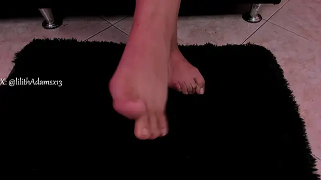 lilith-deveraux online show from 10.28.25