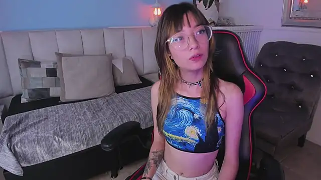 Snapshot of dayanne07 chatting on 01.14.25 dayanne07 online show from 01.14.25