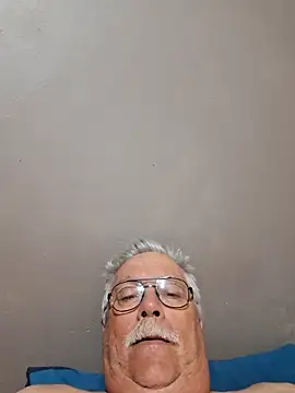 NawtyB1965 online show from 10.26.25