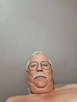 NawtyB1965 online show from 04.15.26