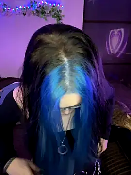 MaddisonHaas online show from 10.22.25