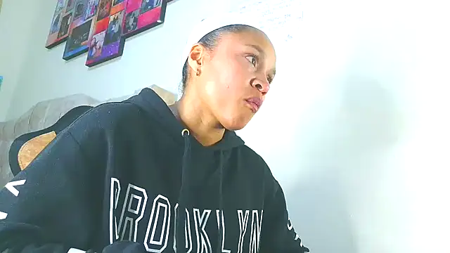 Samary thomas online show from 10.23.25