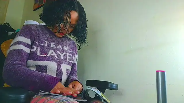 Samary thomas online show from 04.10.26