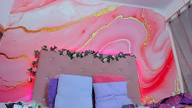 Taylor  cooper online show from 03.17.25