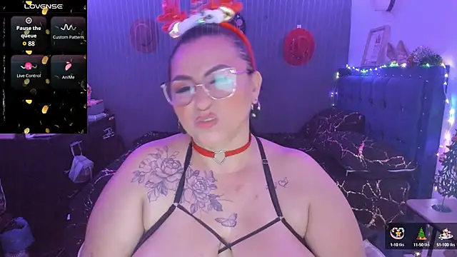 Ivonnee   online show from 12.18.24