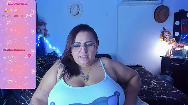 Ivonnee   online show from 01.18.25