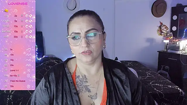 Ivonnee   online show from 01.20.25