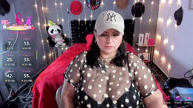 Ivonnee   online show from 11.16.25