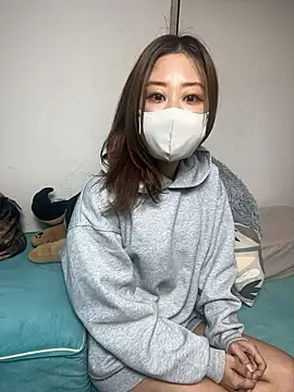 Snapshot of ayu0009rrr chatting on 11.11.25 ayu0009rrr online show from 11.11.25