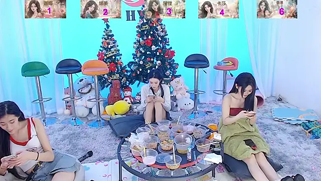 Snapshot of SS119 chatting on 12.28.24 SS119 online show from 12.28.24