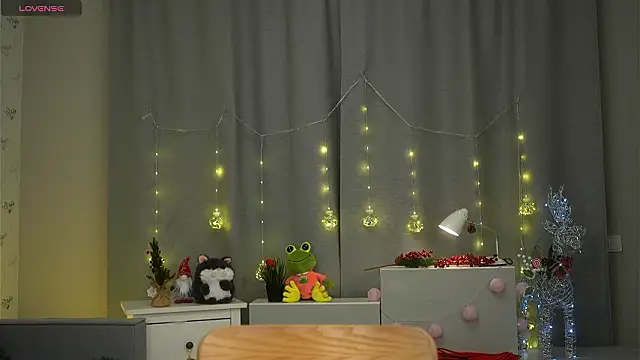 Snapshot of EthalGold chatting on 02.13.26 EthalGold online show from 02.13.26