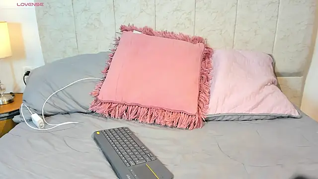 Snapshot of _maria_foxx_ chatting on 02.25.26 maria foxx online show from 02.25.26