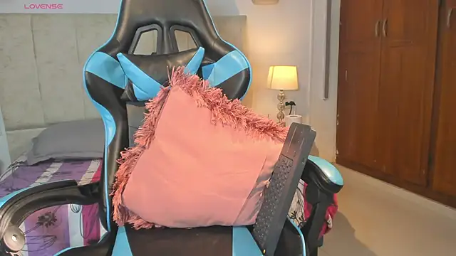  maria foxx  online show from 03.28.26