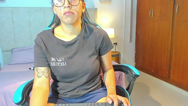  maria foxx  online show from 04.13.26