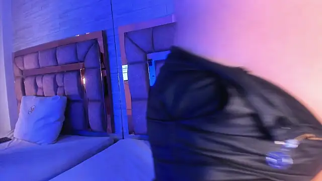 shanon hughes  online show from 01.23.25