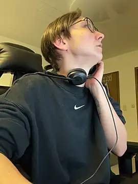 Snapshot of Tyra-Wild chatting on 01.02.25 Tyra-Wild online show from 01.02.25