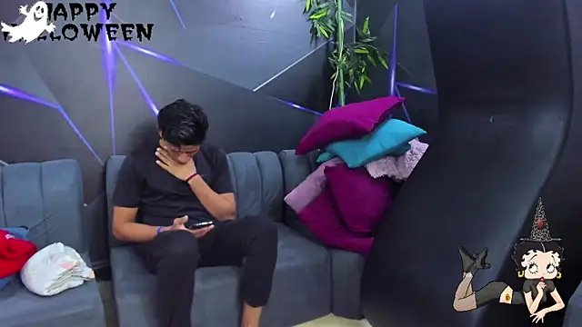 playsgirlhot online show from 10.14.25