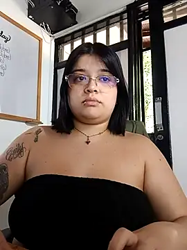 Snapshot of _ValeryStone_ chatting on 11.09.25 ValeryStone online show from 11.09.25