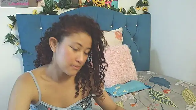 Milkdulce1 online show from 12.22.25