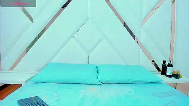 Zaray   online show from 11.12.25