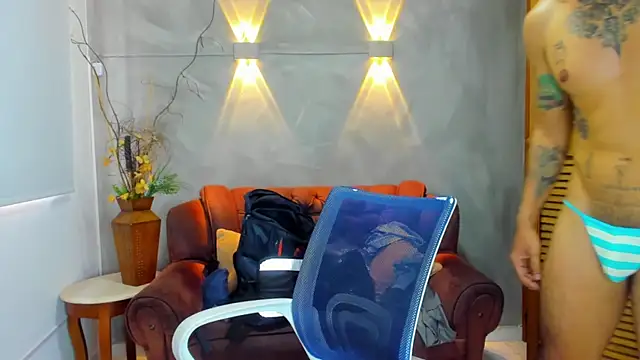 Snapshot of Dylanstonne chatting on 12.03.24 Dylanstonne online show from 12.03.24