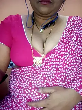 Snapshot of Sexy-Telugunayana2 chatting on 12.18.24 Sexy-Telugunayana2 online show from 12.18.24