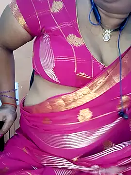 Snapshot of Sexy-Telugunayana2 chatting on 02.01.25 Sexy-Telugunayana2 online show from 02.01.25