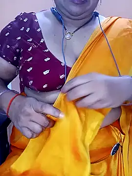Snapshot of Sexy-Telugunayana2 chatting on 02.13.25 Sexy-Telugunayana2 online show from 02.13.25