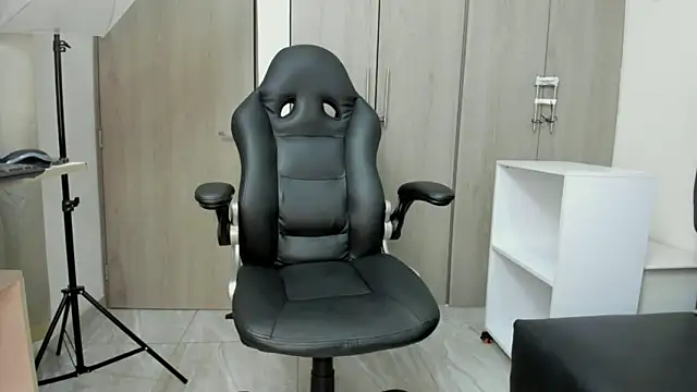 Yef Thin online show from 01.20.25