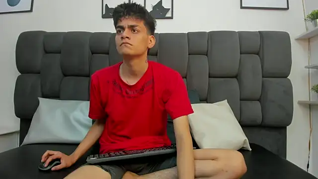 Yef Thin online show from 02.05.25