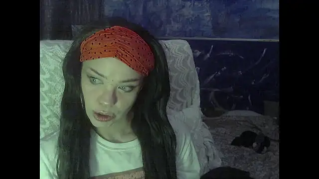 Snapshot of iva_spirit chatting on 01.08.25 iva spirit online show from 01.08.25