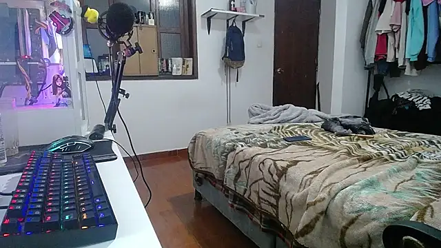 esjrobles online show from 01.24.25