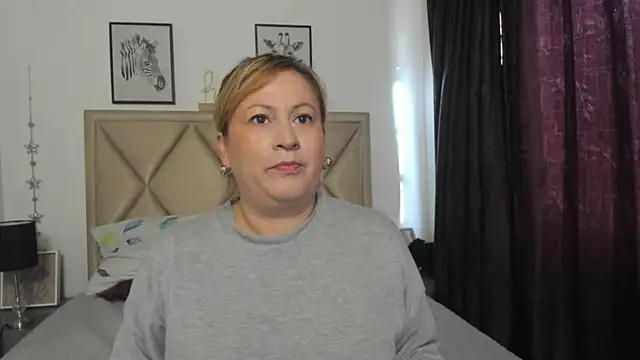 Snapshot of MonyCassius chatting on 05.25.26 MonyCassius online show from 05.25.26