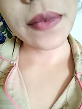 Snapshot of Anki-doll chatting on 05.05.26 Anki-doll online show from 05.05.26