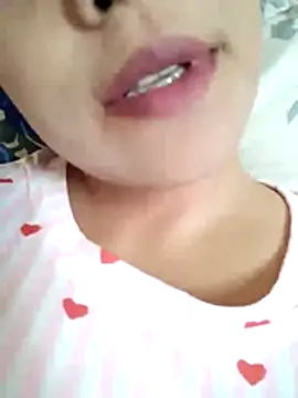 Snapshot of Anki-doll chatting on 05.16.26 Anki-doll online show from 05.16.26