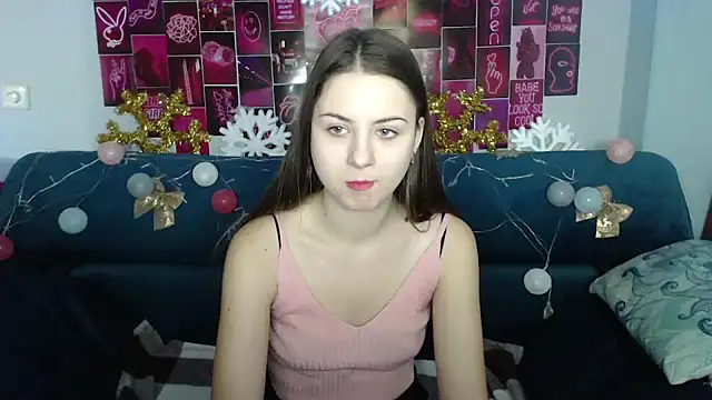 Snapshot of MilanaRoza chatting on 01.04.25 MilanaRoza online show from 01.04.25