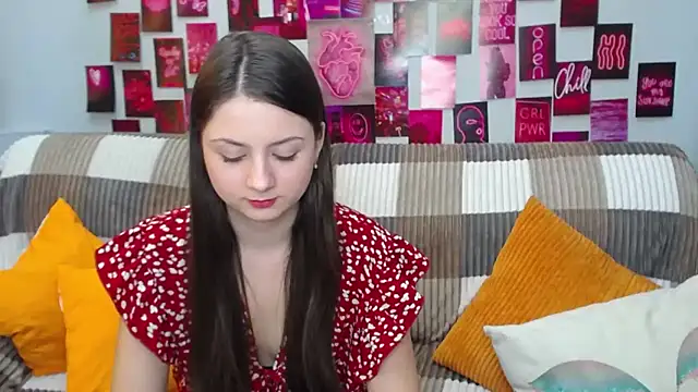 Snapshot of MilanaRoza chatting on 03.10.25 MilanaRoza online show from 03.10.25