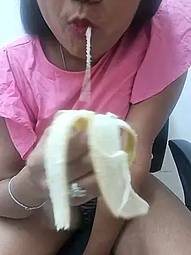 Snapshot of XSanaya chatting on 02.06.25 XSanaya online show from 02.06.25