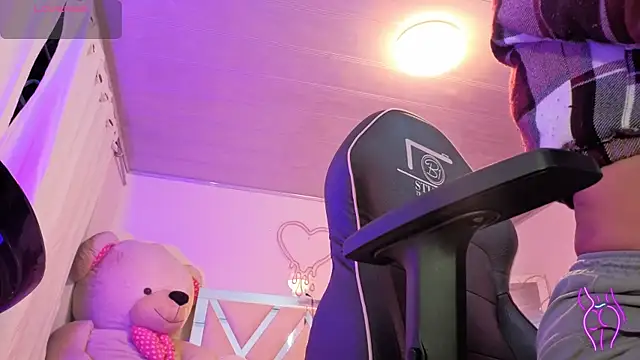 Laylafoxy tay online show from 10.09.25