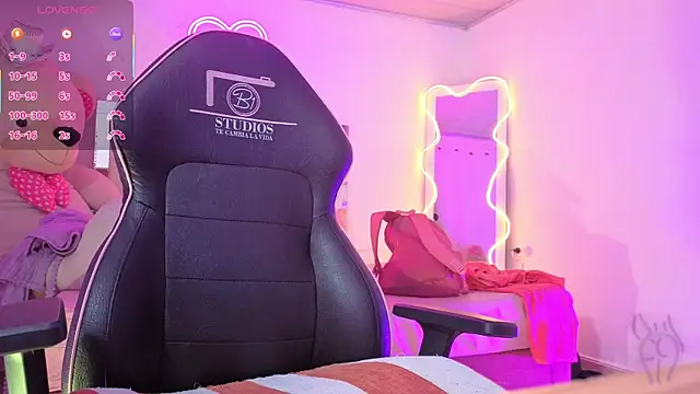 Laylafoxy tay online show from 01.09.26