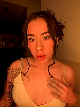 Im Valen Cute online show from 09.17.25